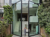 giant-glass-door-open-easily